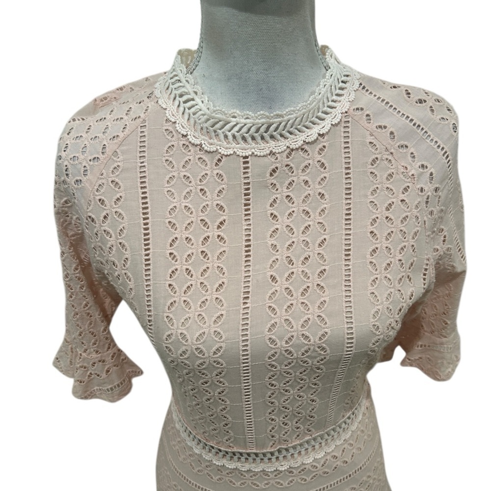 Simplee Apparel Blush peach Lace Eyelet Mini Dress fit & flare lined size medium - Picture 7 of 11